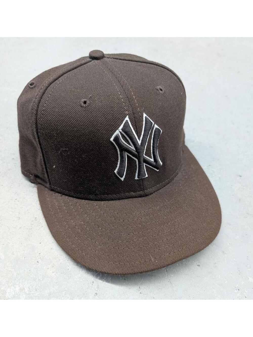 Vintage New Era New York Yankees Brown Wool Fitted Hat 6 7/8